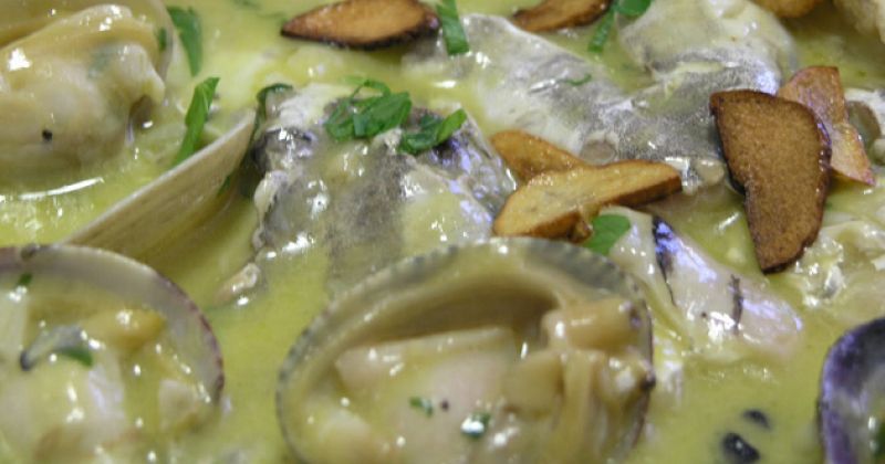 Receta Casting MasterChef: Bacalao con cocochas y almejas (Pas Vasco)