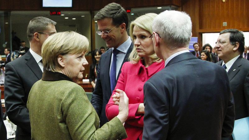 Los líderes de la UE acuerdan un presupuesto recortado para 2014-2020