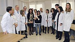 Dos mujeres con cáncer de útero han sido madres gracias a una técnica pionera