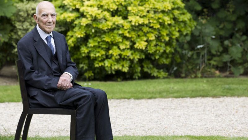 Muere el pensador Stéphane Hessel, autor de 'Indignaos'