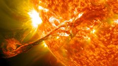 El Curiosity para su actividad por una llamarada solar que se acerca a Marte