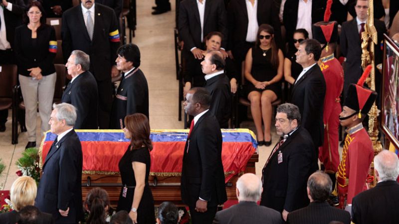 Chávez, despedido como un mártir en su funeral: "Nunca nadie fue tan injuriado"