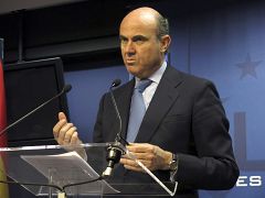 Guindos descarta fusionar la banca nacionalizada, que se usará para dar crédito "de forma racional"