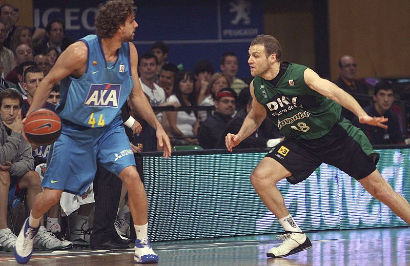 El Barcelona vence a DKV Joventut y se adjudica el primer punto de las semifinales de los playoffs