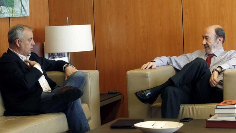 Rubalcaba y Pachi Vázquez acuerdan la celebración de primarias consultivas en Galicia 