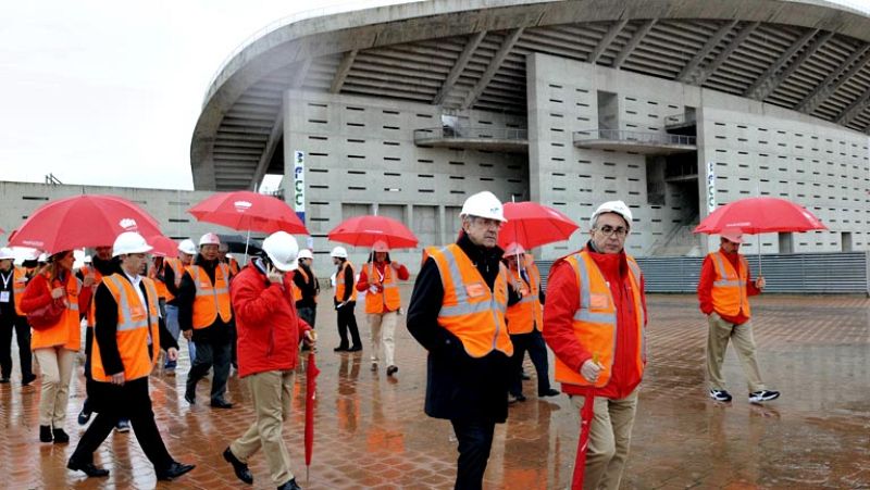 Madrid 2020 presume de base social y económica y enseña el anillo olímpico