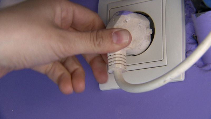 El recibo de la luz podría bajar un 6,7% tras concluir la subasta eléctrica con caídas del 15%