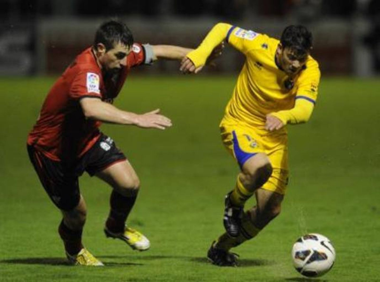 Imagen de archivo del Alcorcón en un enfrentamiento contra el Mirandés.