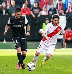 El Málaga se da moral para el Dortmund con partidazo de Morales en Vallecas
