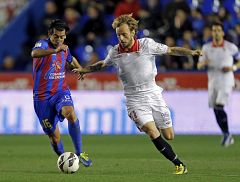 El Levante se reencuentra con el triunfo ante un Sevilla sin mordiente