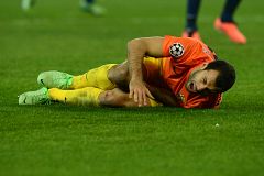 Mascherano se rompe y Messi sufre molestias en el bíceps femoral