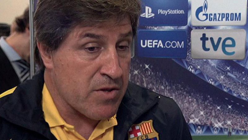 Roura: "El árbitro no ha estado bien, pero el Bayern ha sido superior"