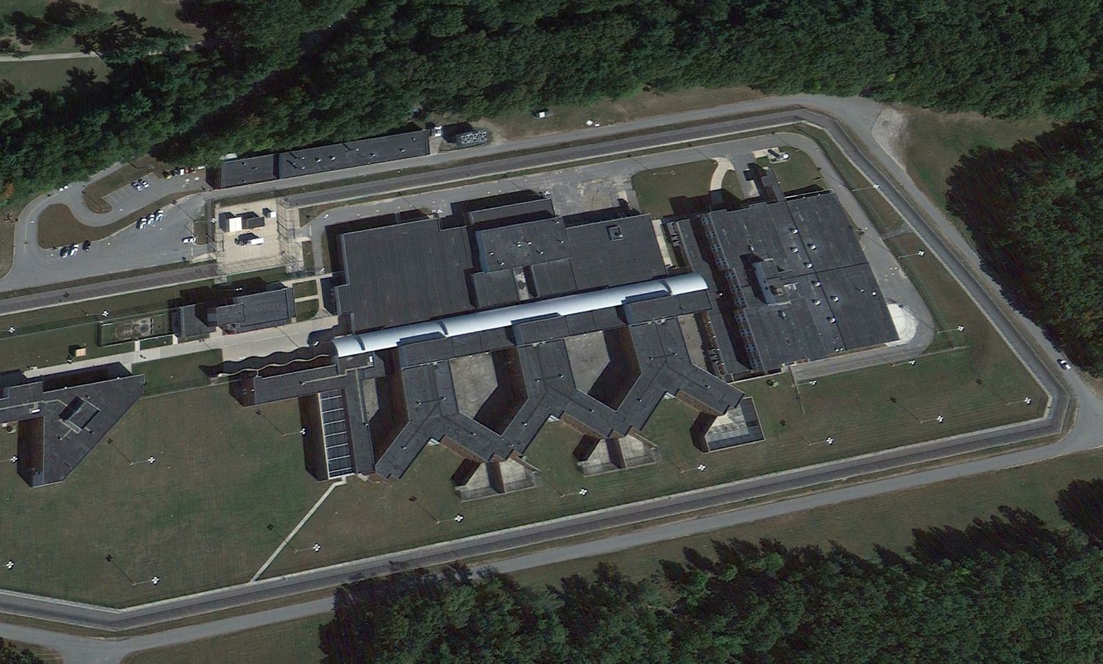 El Centro Médico Federal de Fort Devens, donde residen 1.044 reclusos.