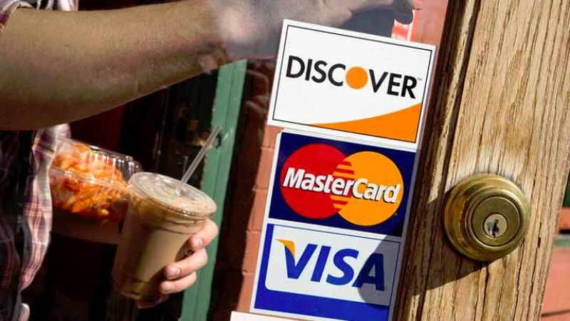 La economía sumergida se reduce ligeramente en España hasta el 18,6% del PIB, según Visa Europa