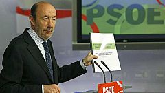 Rubalcaba envía al Gobierno su propuesta de pacto de Estado en nueve puntos