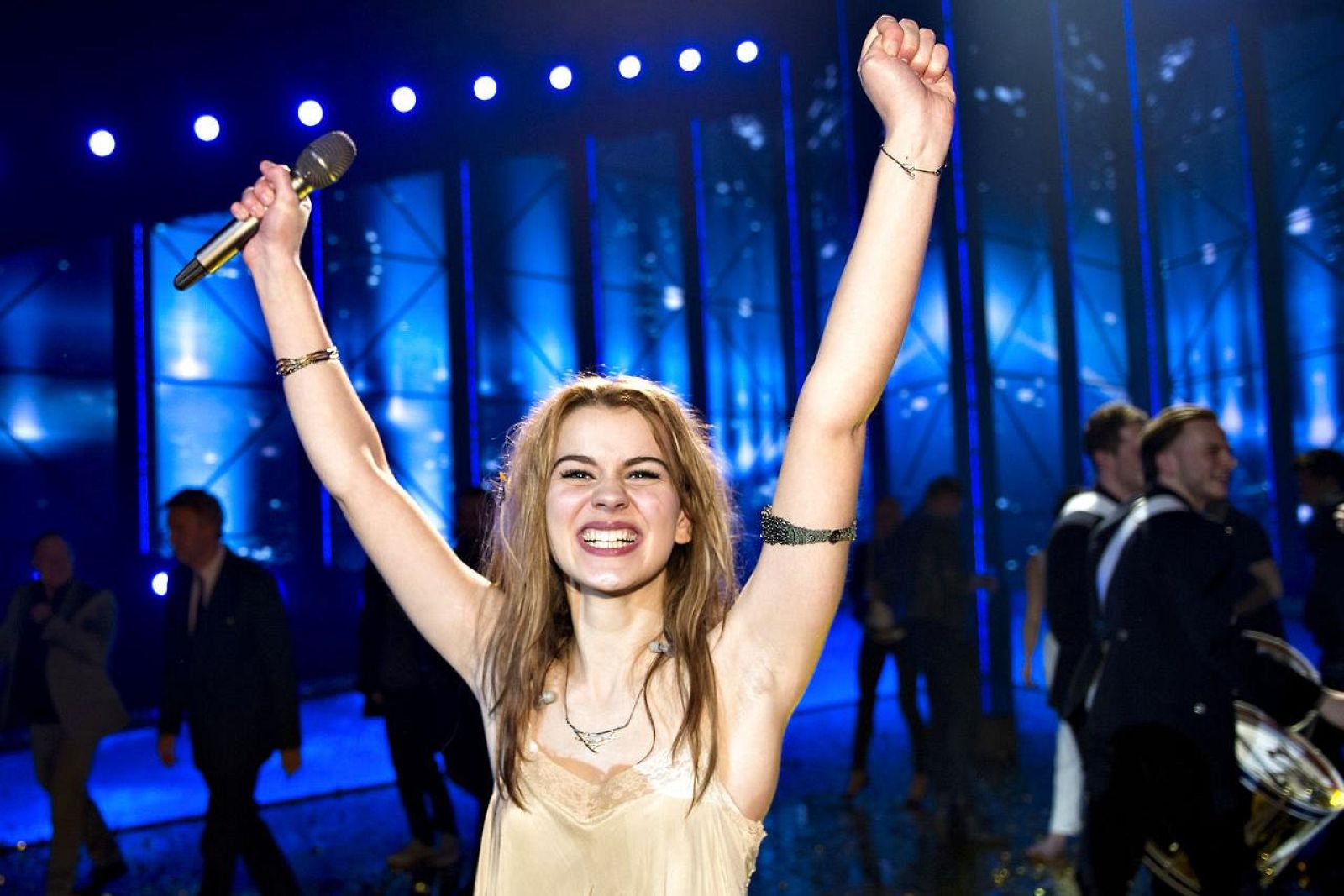 La danesa Emmelie de Forest se juega su condición de favorita en la primera semifinal de Eurovisión 2013