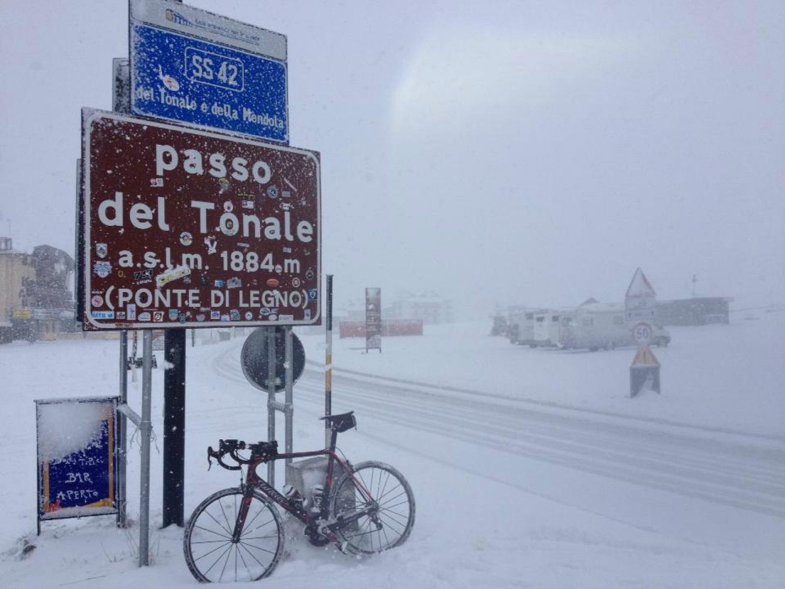 Imagen de la nieve caída en el Passo del Tonale.