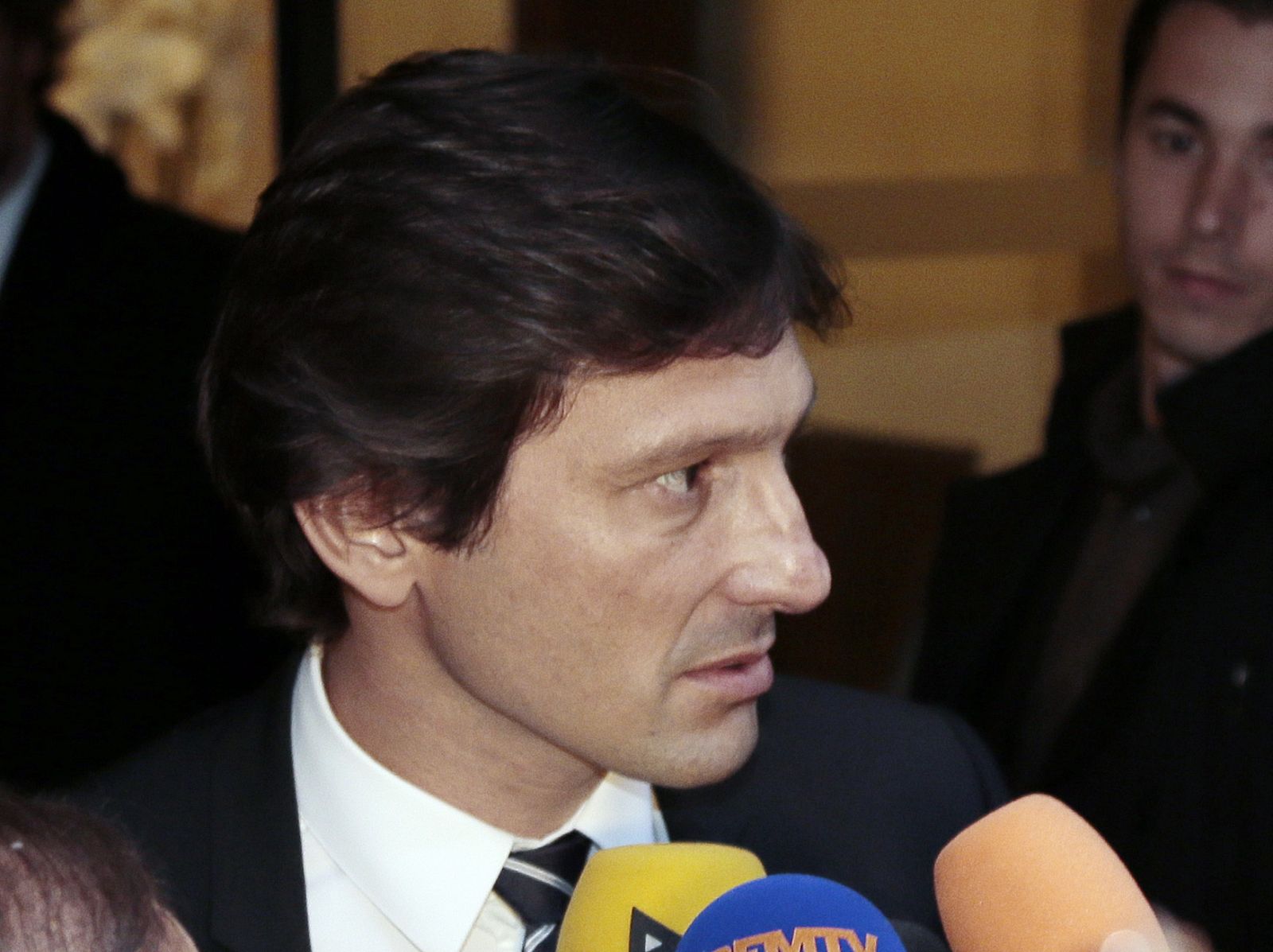 Leonardo atiende a la prensa