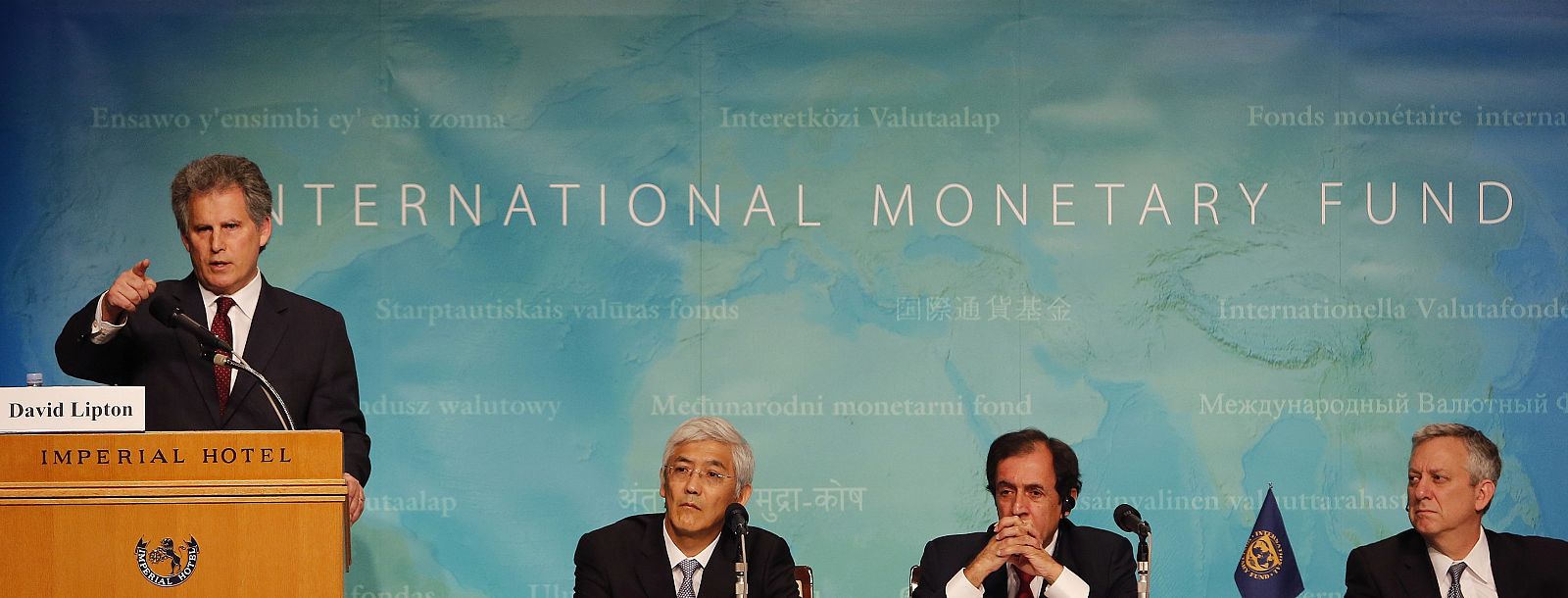 IMF First Deputy Managing Director Lipton, IMF's Regional Office for Asia and the Pacific Director Ishii, IMF's Asia and the Pacific Department Director Singh, IMF's Asia and the Pacific department Deputy Director Schiff attend a news conference in T