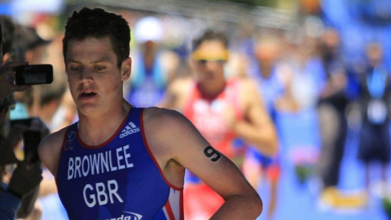 Jonathan Brownlee repite en el triatlón de Madrid y Gómez Noya toma el liderato