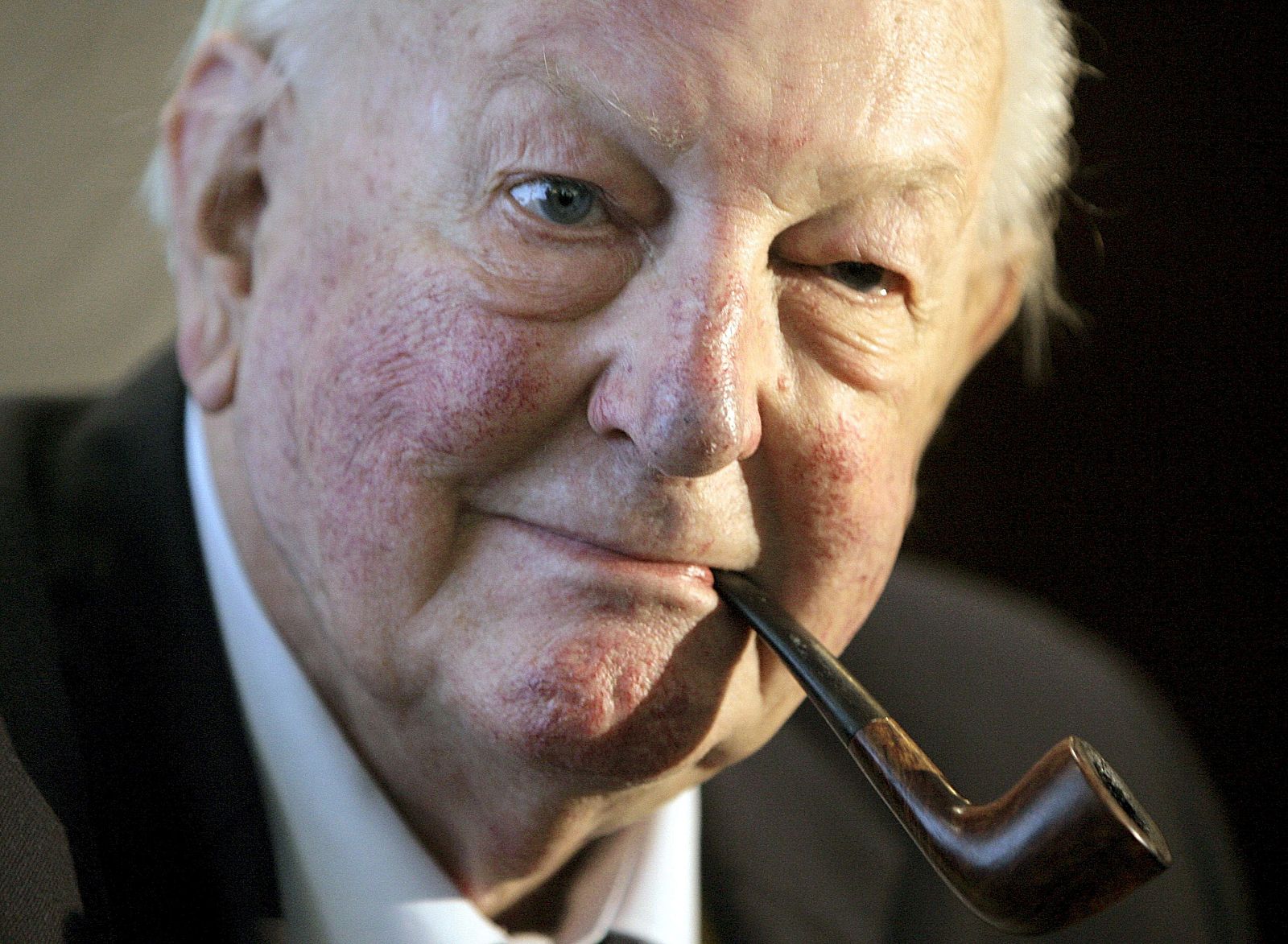 FALLECE A LOS 85 AÑOS EL ESCRITOR BRITÁNICO TOM SHARPE