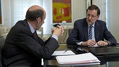 Rajoy y Rubalcaba sellan en La Moncloa el pacto europeo: "Ganan los ciudadanos españoles"