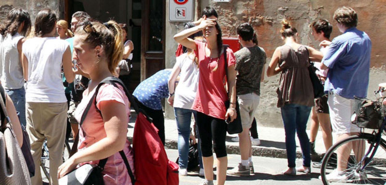 UN TERREMOTO DE 5,2 GRADOS SACUDE EL CENTRO Y EL NORTE DE ITALIA