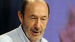 Rubalcaba dice que la decisión de Griñán no va a cambiar el calendario del PSOE