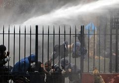 Sindicatos y mineros se unen a una multitudinaria protesta estudiantil en Chile