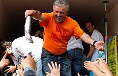 Miles de pescadores piden al Gobierno soluciones urgentes a la crisis por el precio del gasóleo