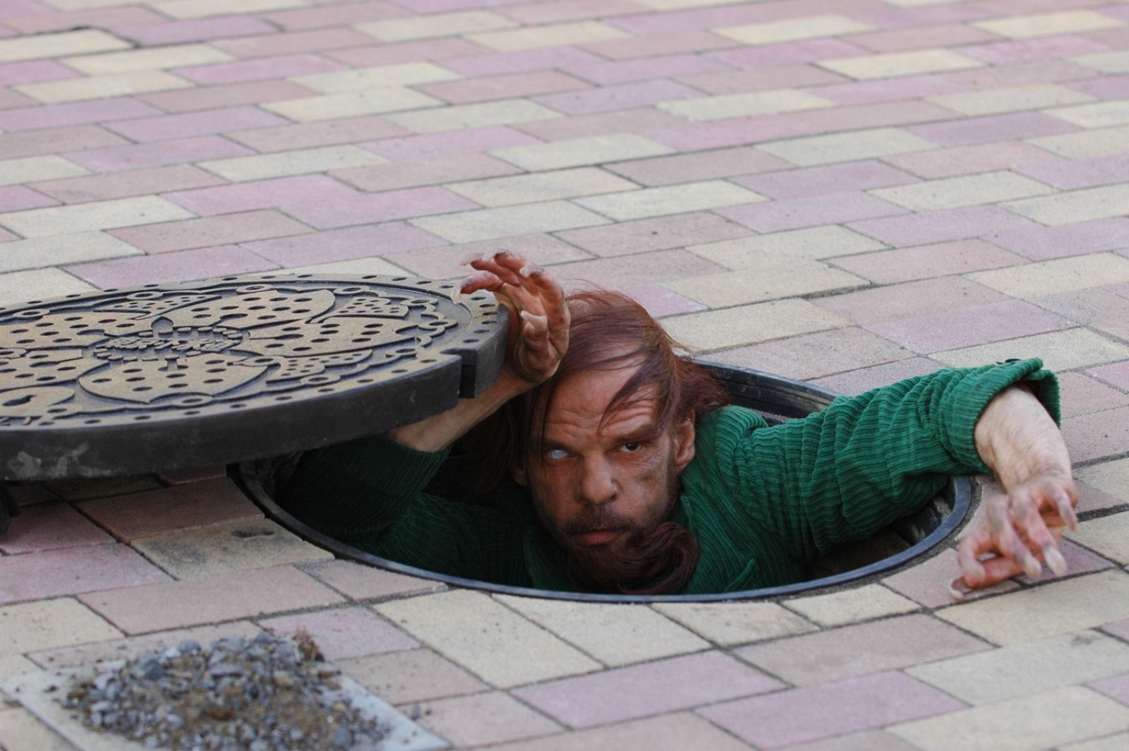 Un fotograma de "Merdé", de Léos Carax, ilustra la portada del diccionario.