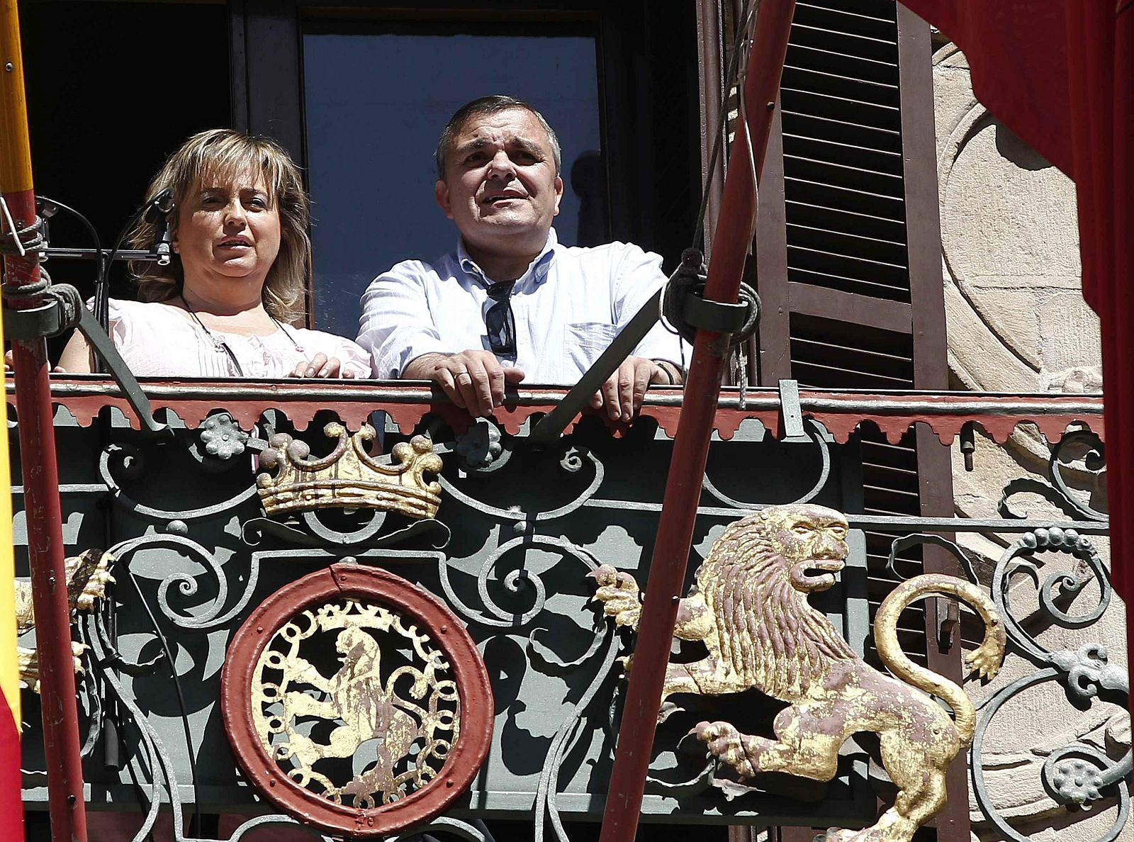 PAMPLONA, EXPECTANTE Y PREPARADA PARA QUE EXPLOTE LA FIESTA