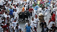 Elige los mejores momentos del segundo encierro de San Fermín 2013