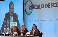 Los expertos no ven techo al petróleo
