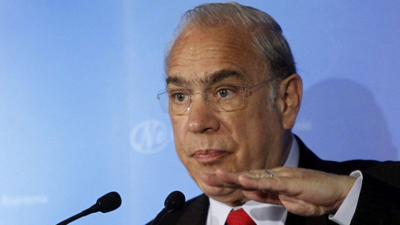 La OCDE pide mantener las ayudas a los parados más débiles y una renta mínima de inserción