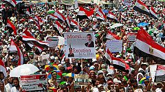 Los islamistas vuelven a tomar las calles de El Cairo mientras el Ejército saca músculo