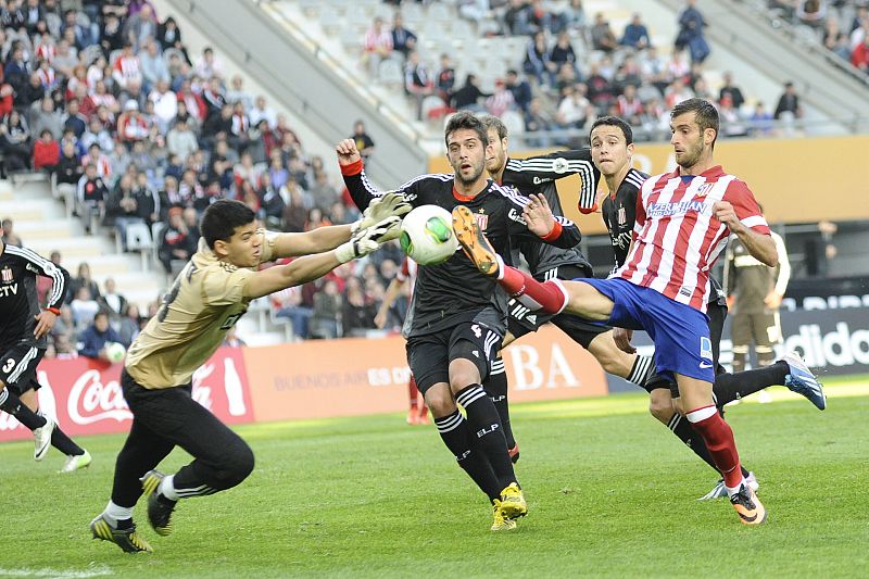 Derrotas del Atlético de Madrid y Valencia ante Estudiantes y Milan