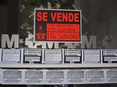 Madrid adjudica definitivamente la gestión de tres de los seis hospitales que va a privatizar