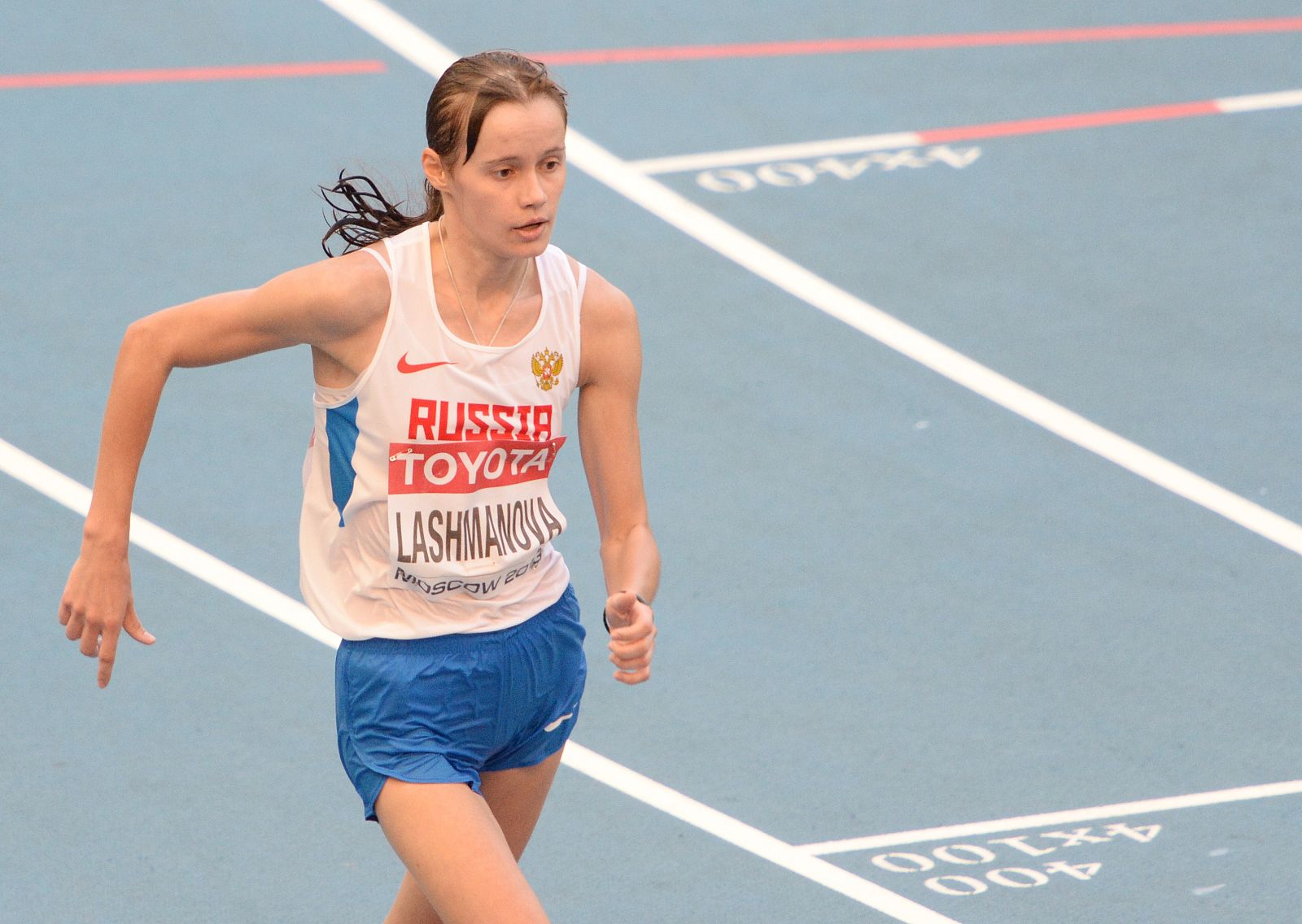 La rusa Elena Lashmanova ha ganado los 20 kilómetros marcha femeninos.