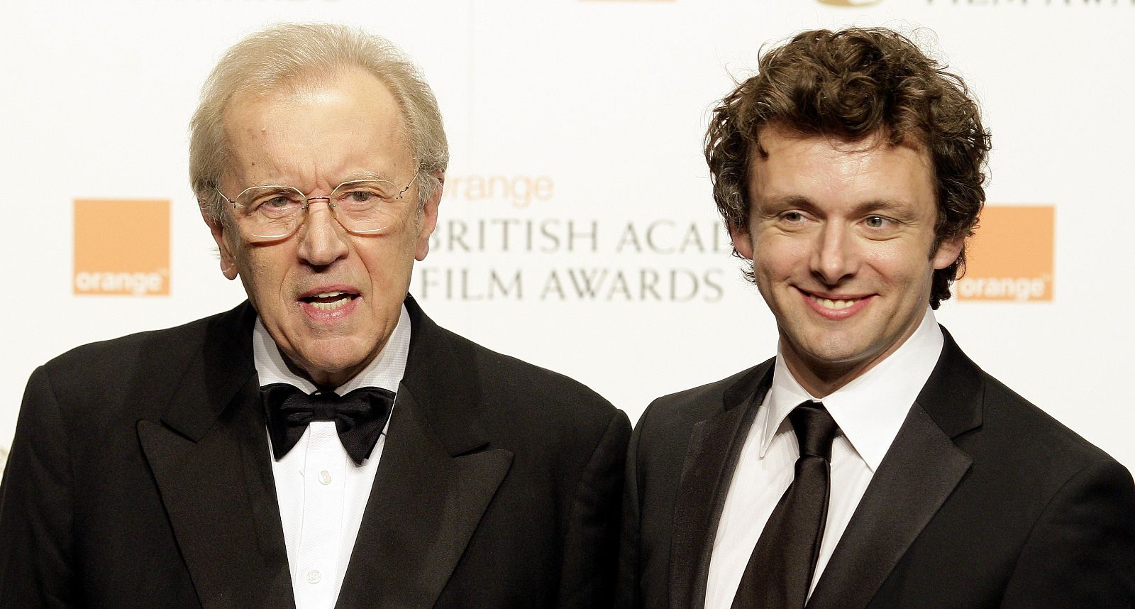 David Frost junto con el actor Michael Sheen, quien le interpretó en la película 'Frost/Nixon'
