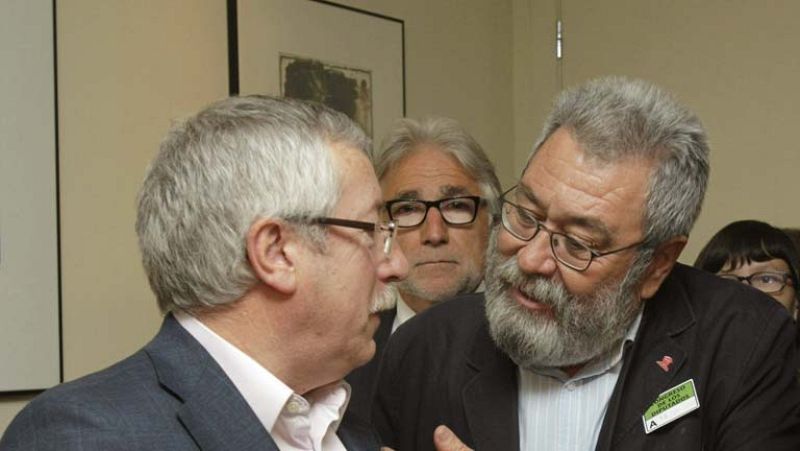 La oposición y los agentes sociales valoran como positivo el dato del paro, pero piden prudencia