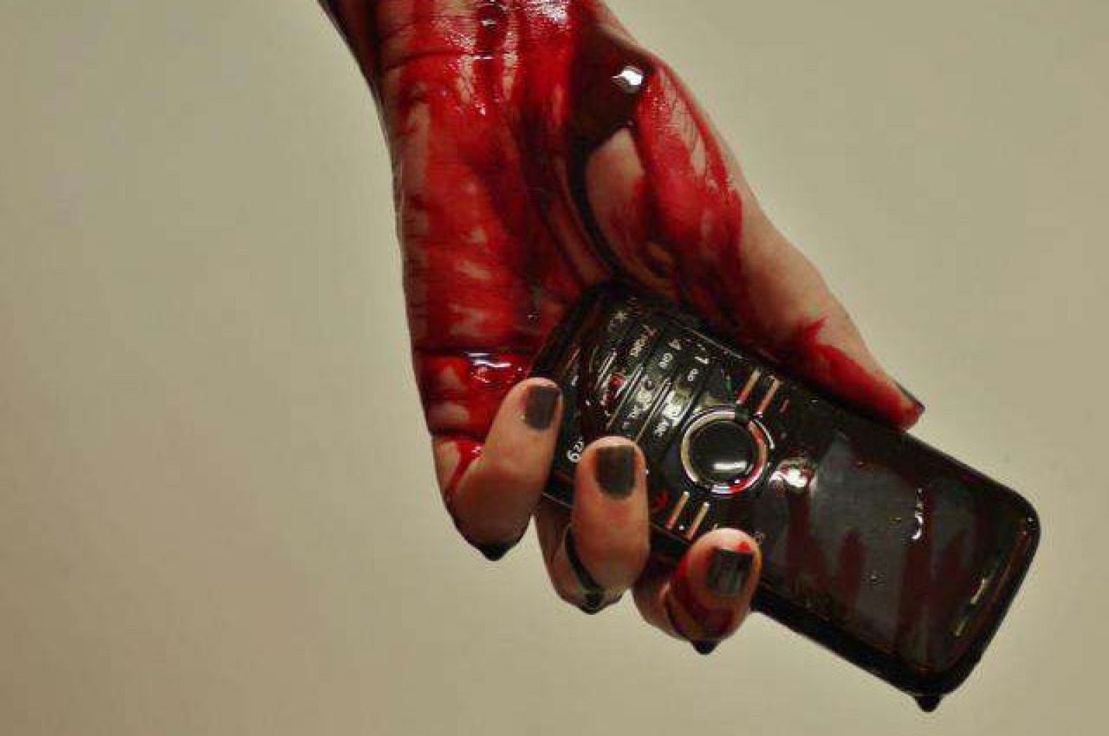 Cartel de una campaña en la Universidad de Kingston en Londres.