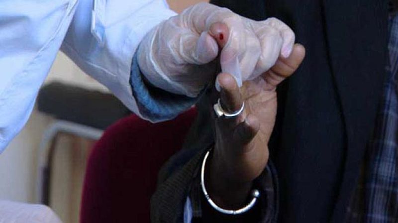 El "lujo" de enfermar sin tarjeta sanitaria