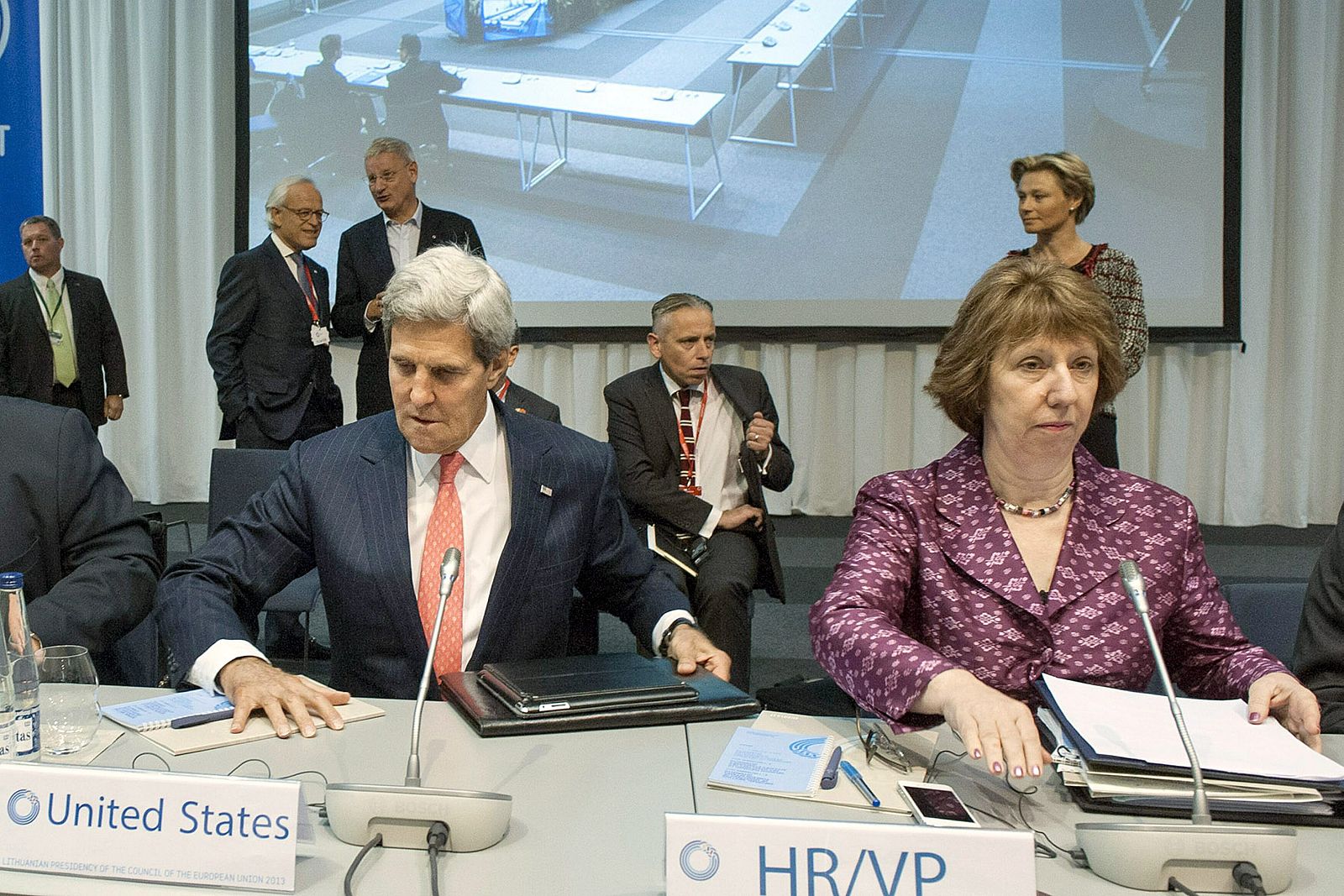 John Kerry junto a Catherine Ashton.
