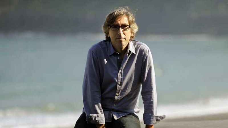 David Trueba, tras las huellas de John Lennon y de la amistad generacional