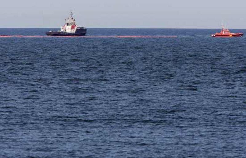 Avistan una mancha de fuel de cuatro kilómetros frente a Valencia