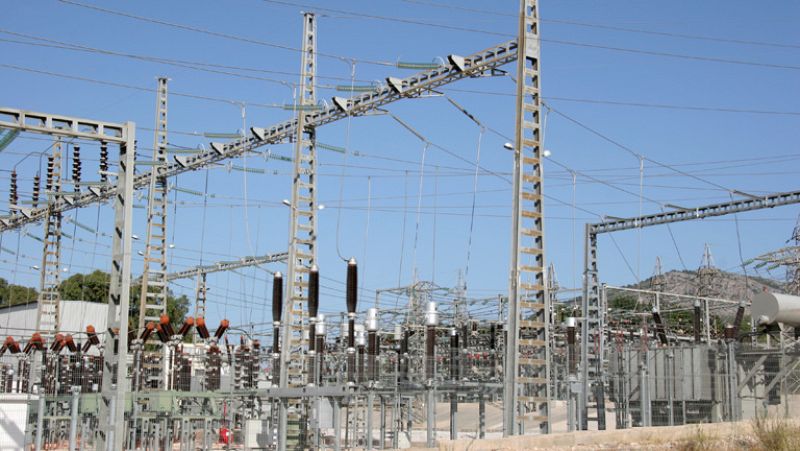 El Gobierno aprueba la reforma eléctrica que incluye el peaje de autoconsumo 