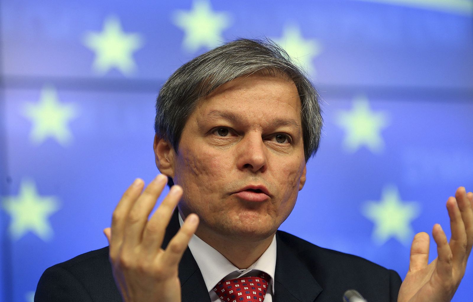 El comisario de Agricultura y Desarrollo Rural de la Comisión de la Comisión Europea, Dacian Ciolos
