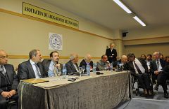 El juez Ruz citará a los dos reclamados por crímenes del franquismo que siguen vivos