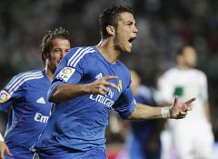 Cristiano resuelve para el Madrid la complicada y polémica papeleta del Elche